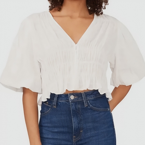 1. State Tops - 1 State White Smocked Puff Sleeve Crop Top, Size Large